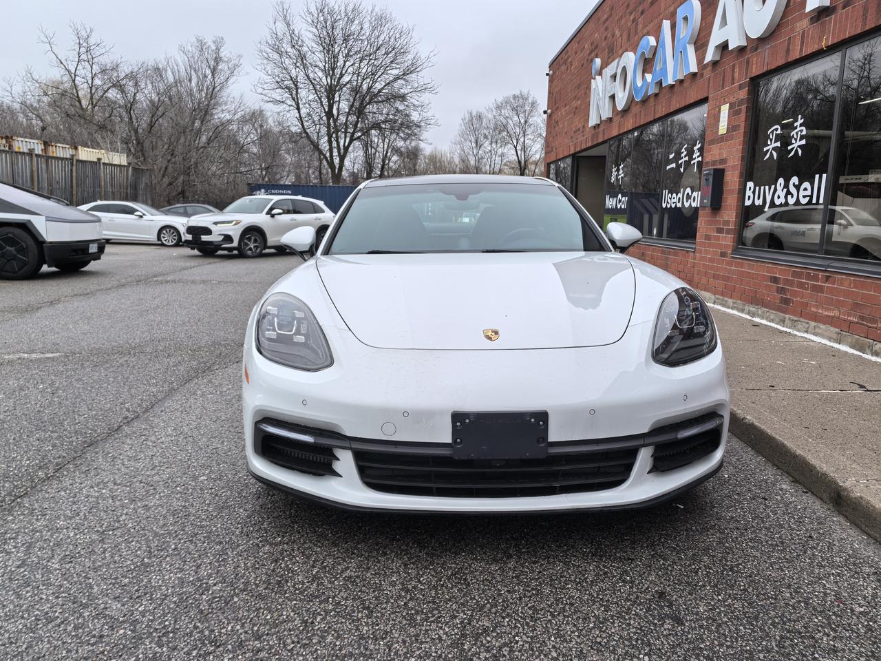2018 Porsche Panamera 4S Photo