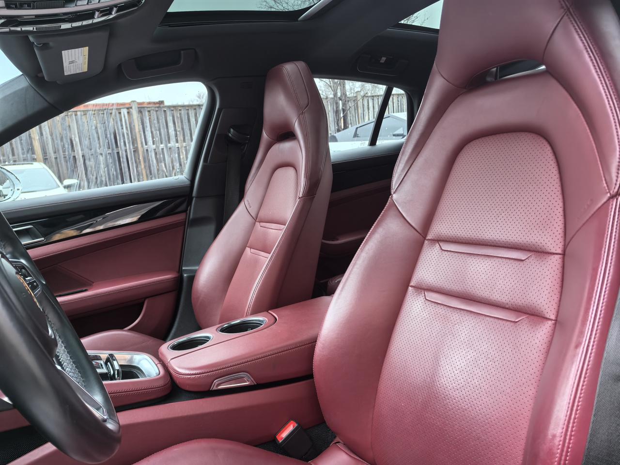 2018 Porsche Panamera 4S Photo