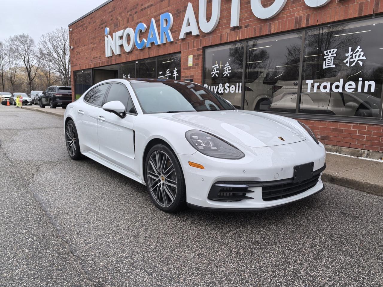 2018 Porsche Panamera 4S Photo