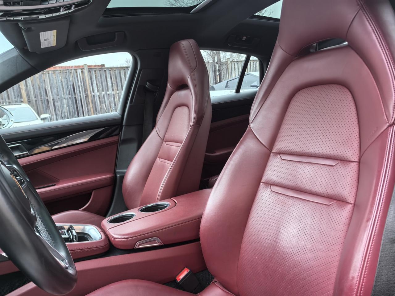 2018 Porsche Panamera 4S Photo