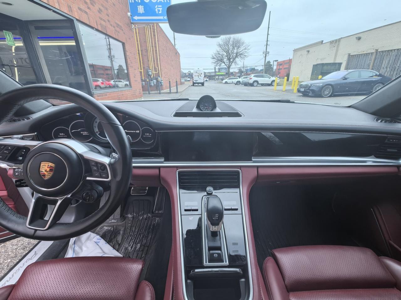 2018 Porsche Panamera 4S Photo