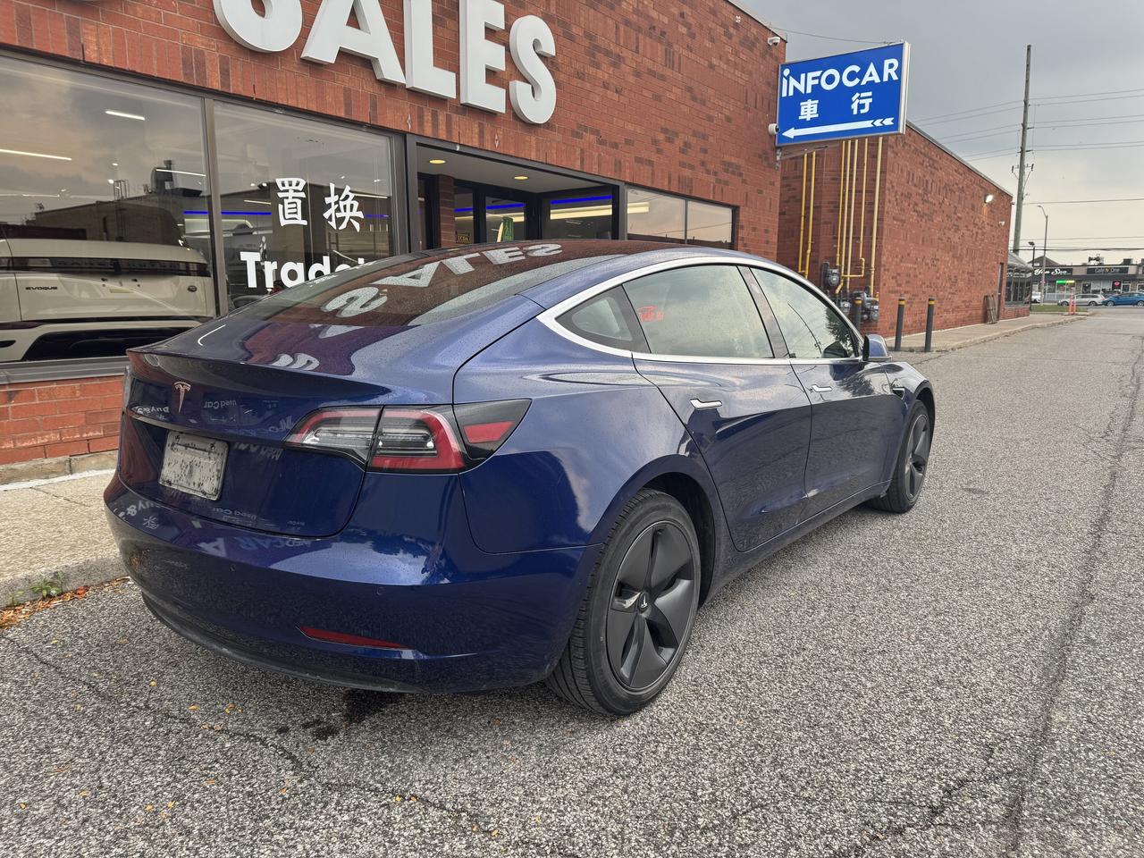 2019 Tesla Model 3 STANDARD RANGE PLUS Photo