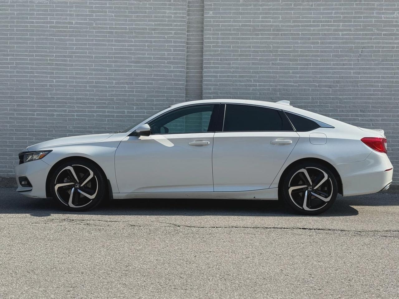 2018 Honda Accord Sport Photo