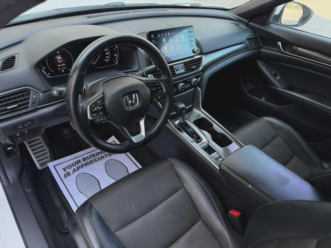 2018 Honda Accord Sport Photo