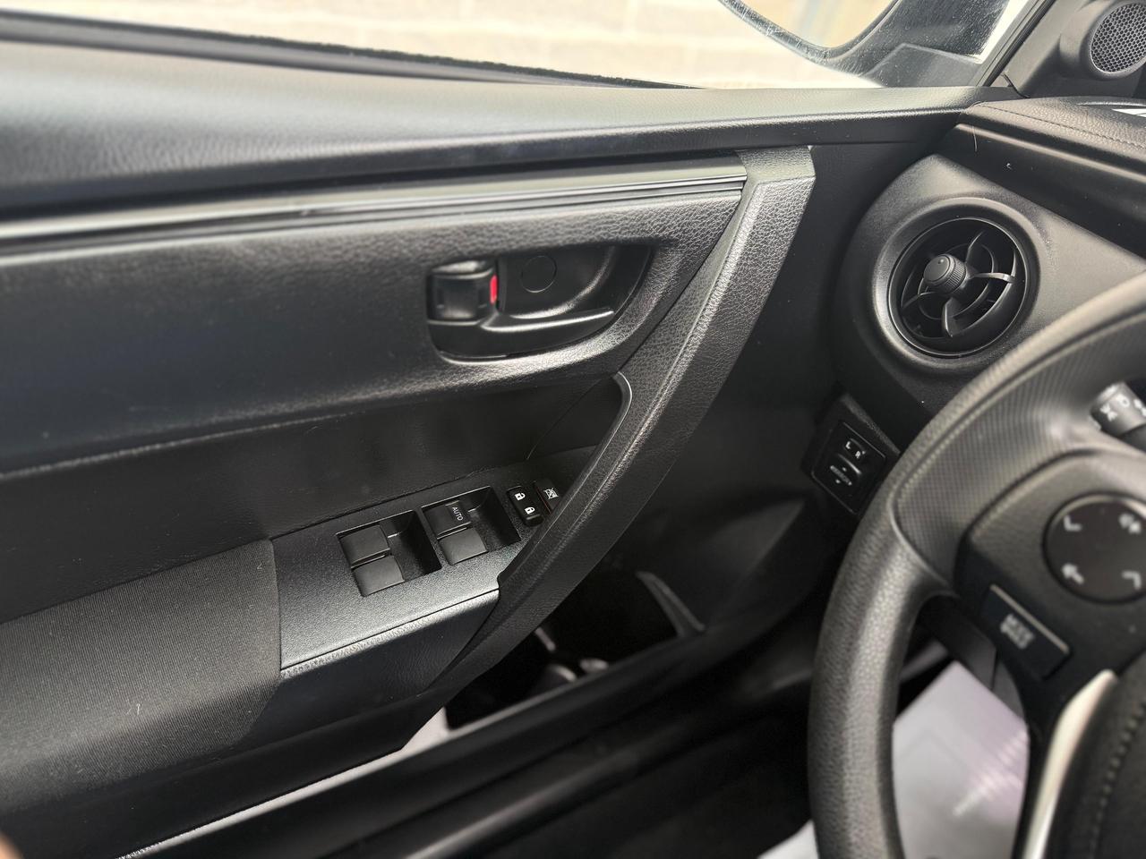 2019 Toyota Corolla CE Photo