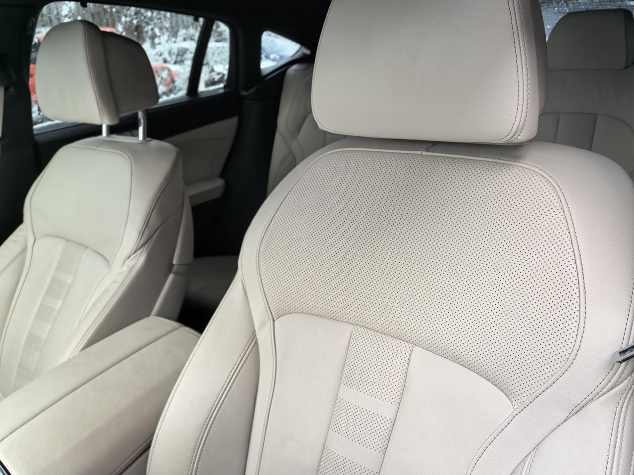 2021 BMW X6 xDrive40i Photo