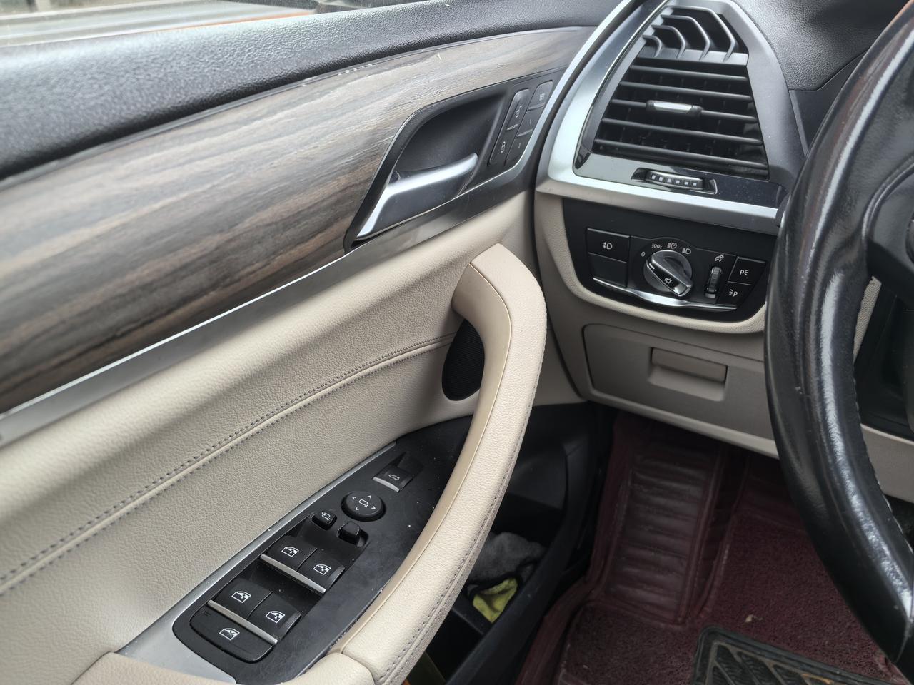 2018 BMW X3 xDrive30i Photo