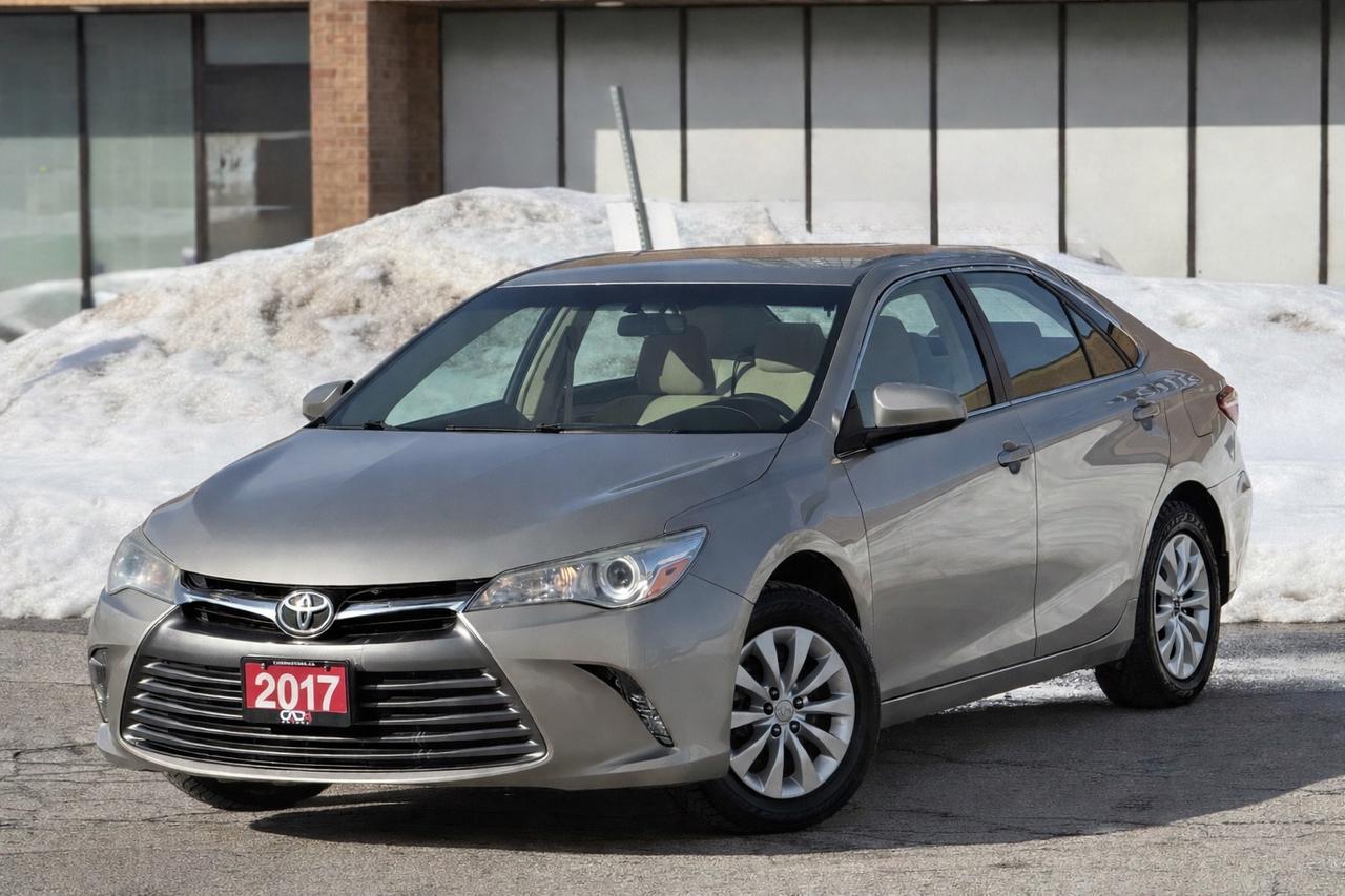 2017 Toyota Camry LE Photo