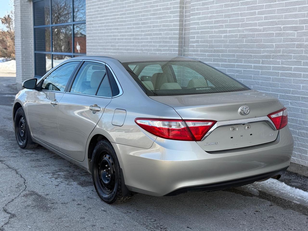 2017 Toyota Camry LE Photo