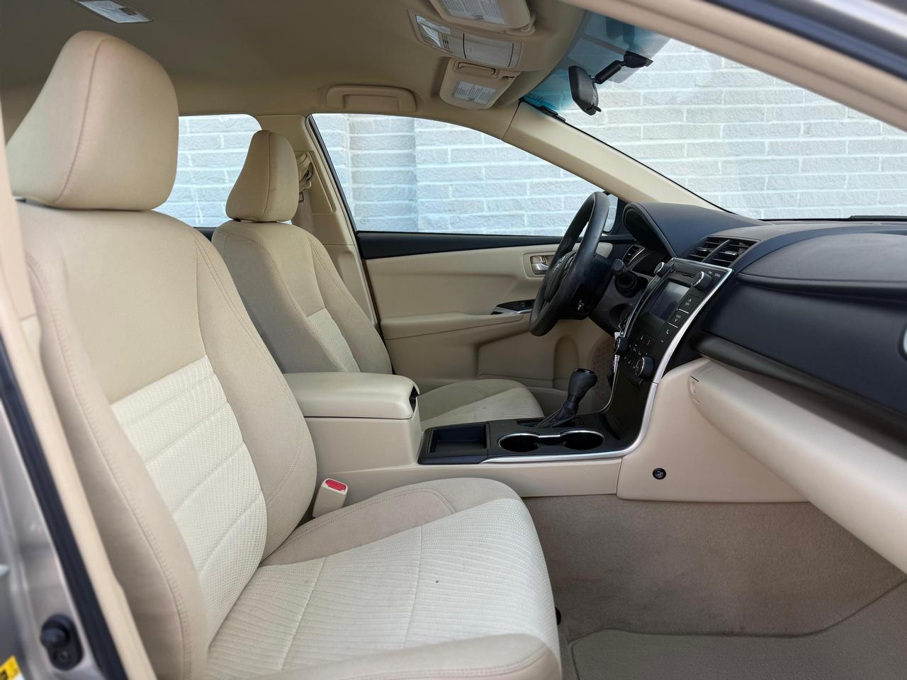 2017 Toyota Camry LE Photo