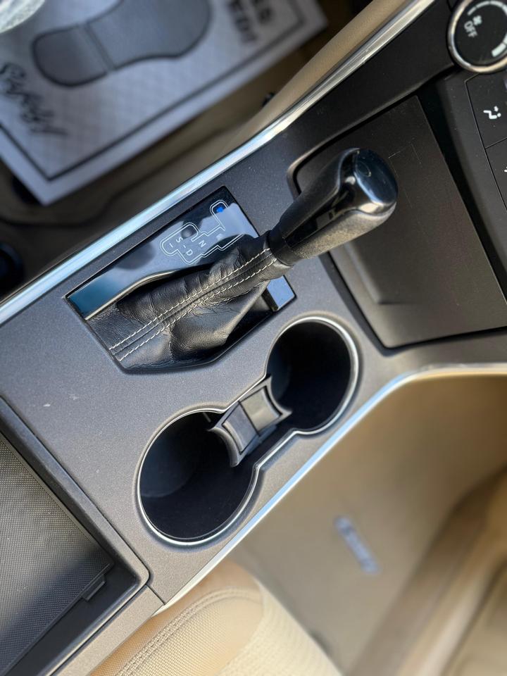 2017 Toyota Camry LE Photo