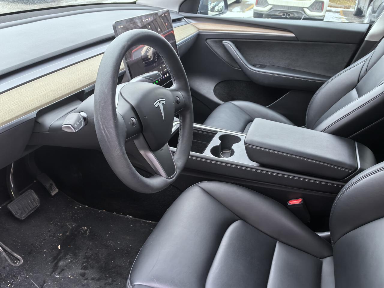 2023 Tesla Model Y LONG RANGE Photo