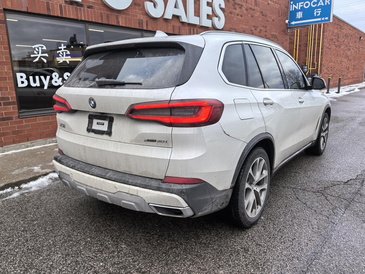2019 BMW X5 xDrive40i Photo3