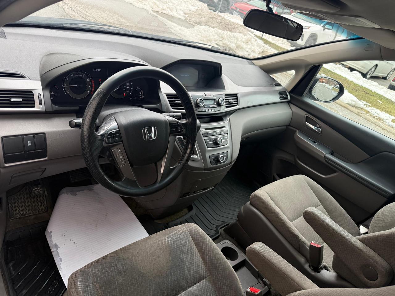 2015 Honda Odyssey LX Photo