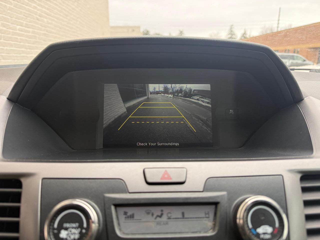 2015 Honda Odyssey LX Photo