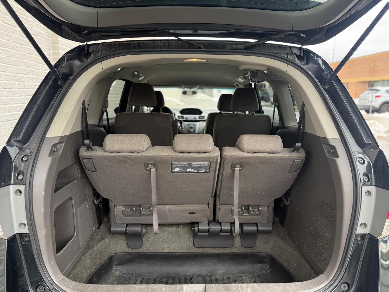 2015 Honda Odyssey LX Photo