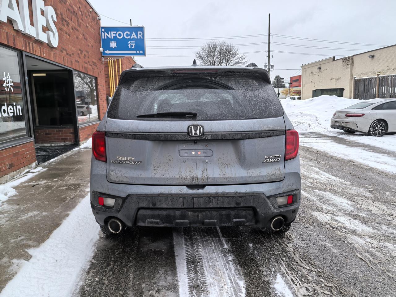 2022 Honda Passport Touring Photo4