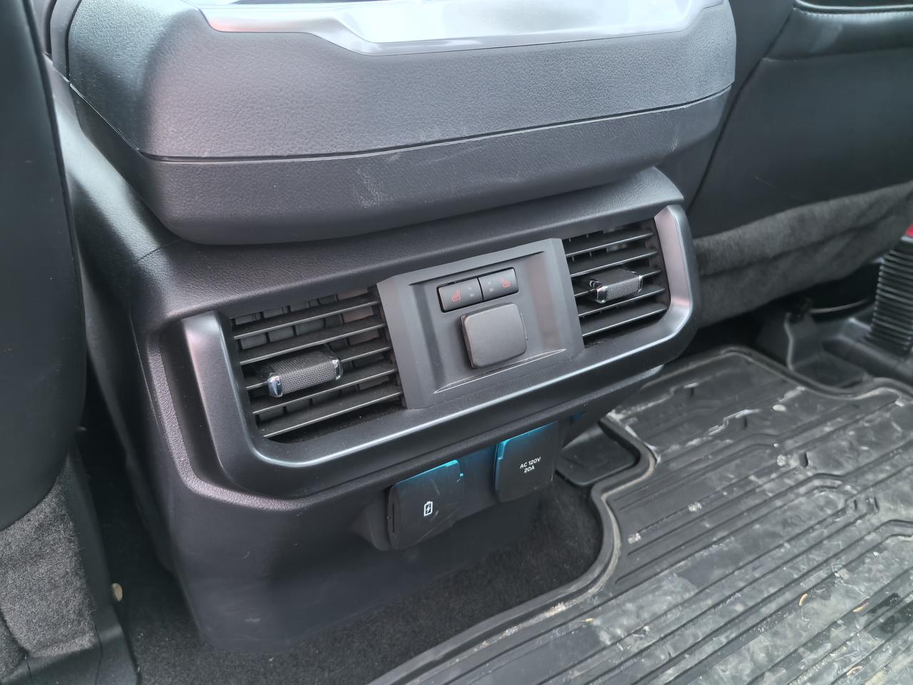 2022 Ford F-150 RAPTOR Photo