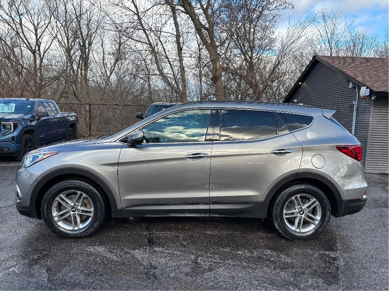 2018 Hyundai Santa Fe Sport 2.4 SE AWD LEATHER PANO ROOF HEATED STEERING Photo