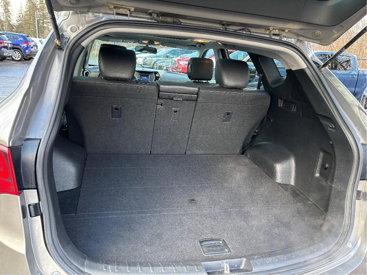 2018 Hyundai Santa Fe Sport 2.4 SE AWD LEATHER PANO ROOF HEATED STEERING Photo