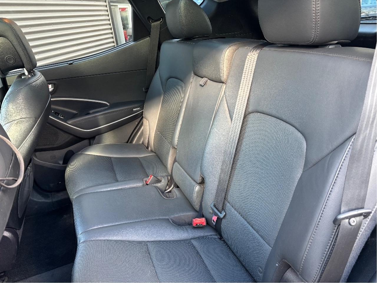 2018 Hyundai Santa Fe Sport 2.4 SE AWD LEATHER PANO ROOF HEATED STEERING Photo