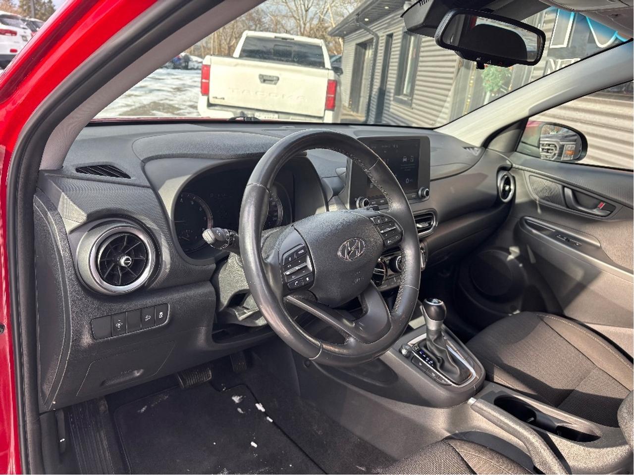 2022 Hyundai KONA 2.0L Preferred AWD HEATED STEERING ONE OWNER Photo