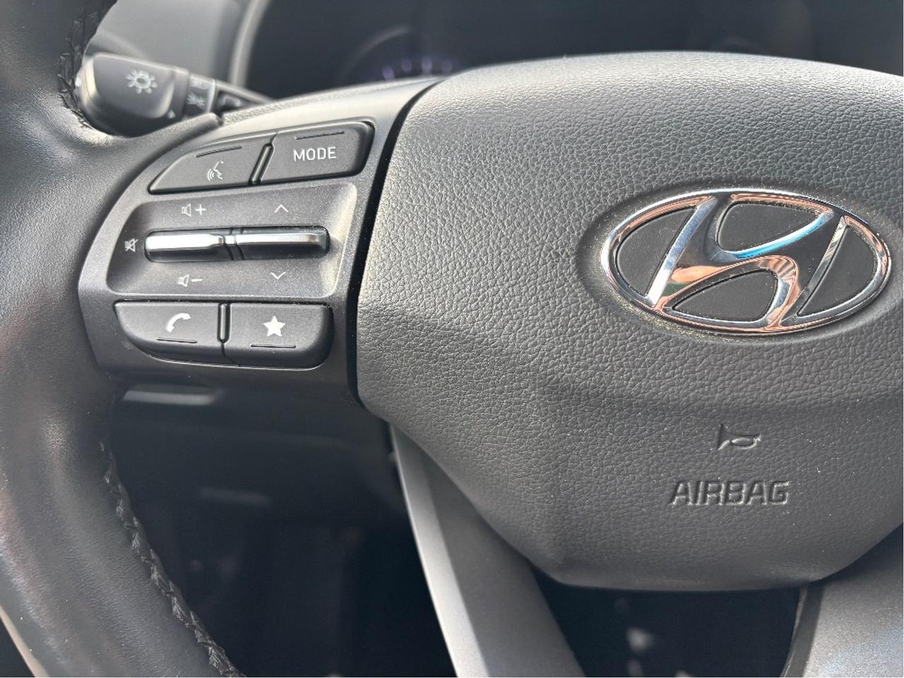 2022 Hyundai KONA 2.0L Preferred AWD HEATED STEERING ONE OWNER Photo