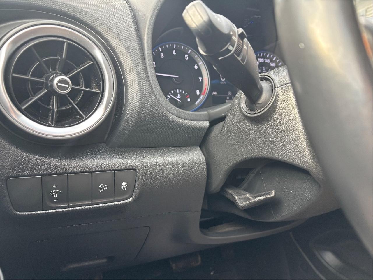 2022 Hyundai KONA 2.0L Preferred AWD HEATED STEERING ONE OWNER Photo