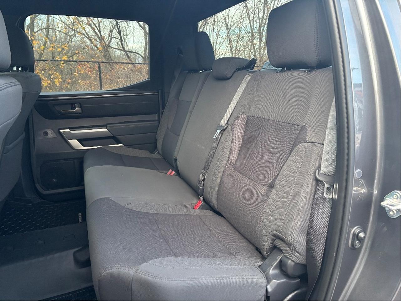 2025 Toyota Tundra SR SR5 PKG HEATED STEERING LOW KMS CLEAN C Photo