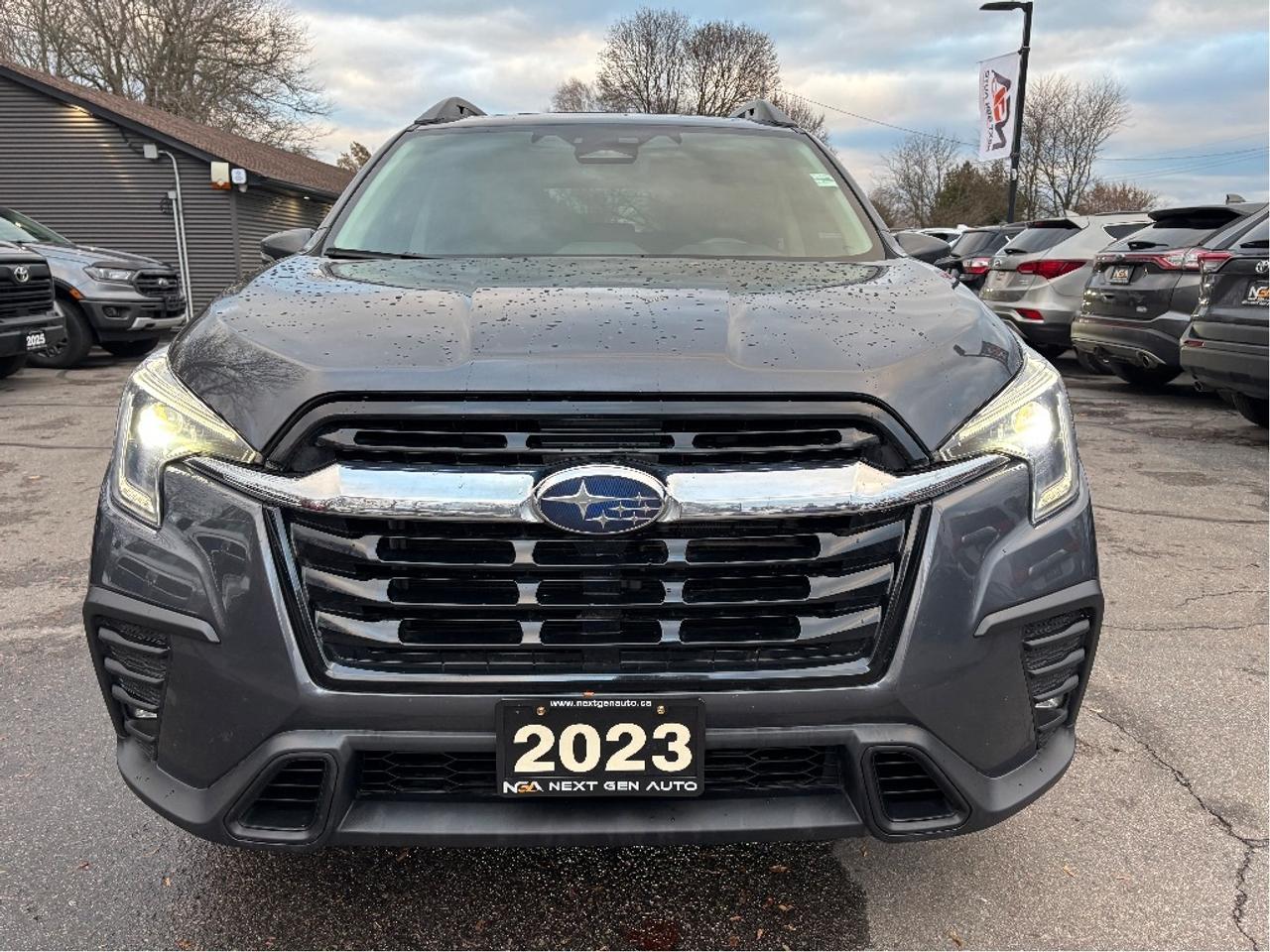 2023 Subaru ASCENT Limited AWD 8 PASS LEATHER NAV PANO ROOF Photo