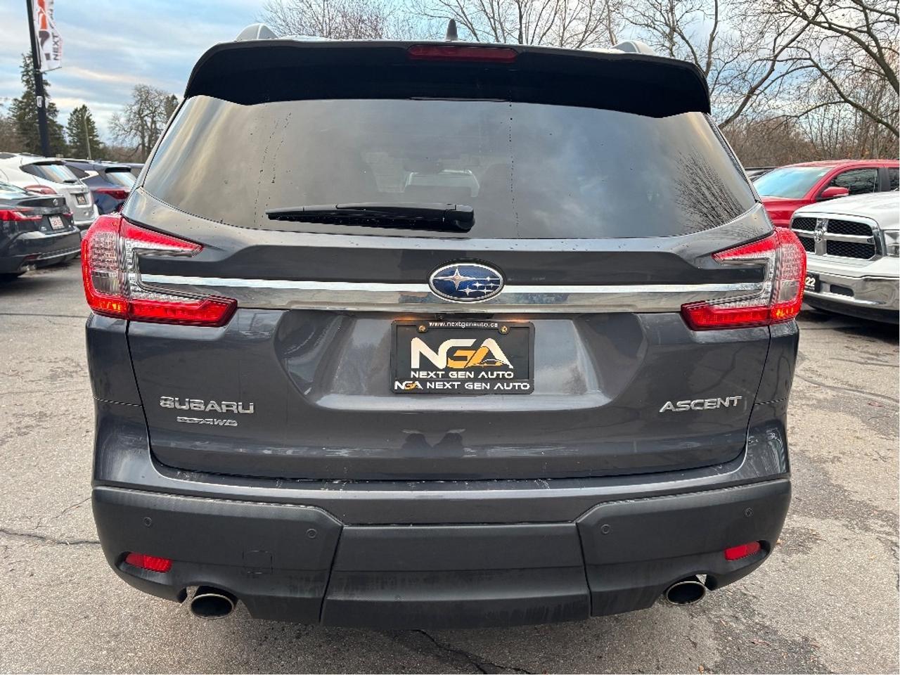 2023 Subaru ASCENT Limited AWD 8 PASS LEATHER NAV PANO ROOF Photo