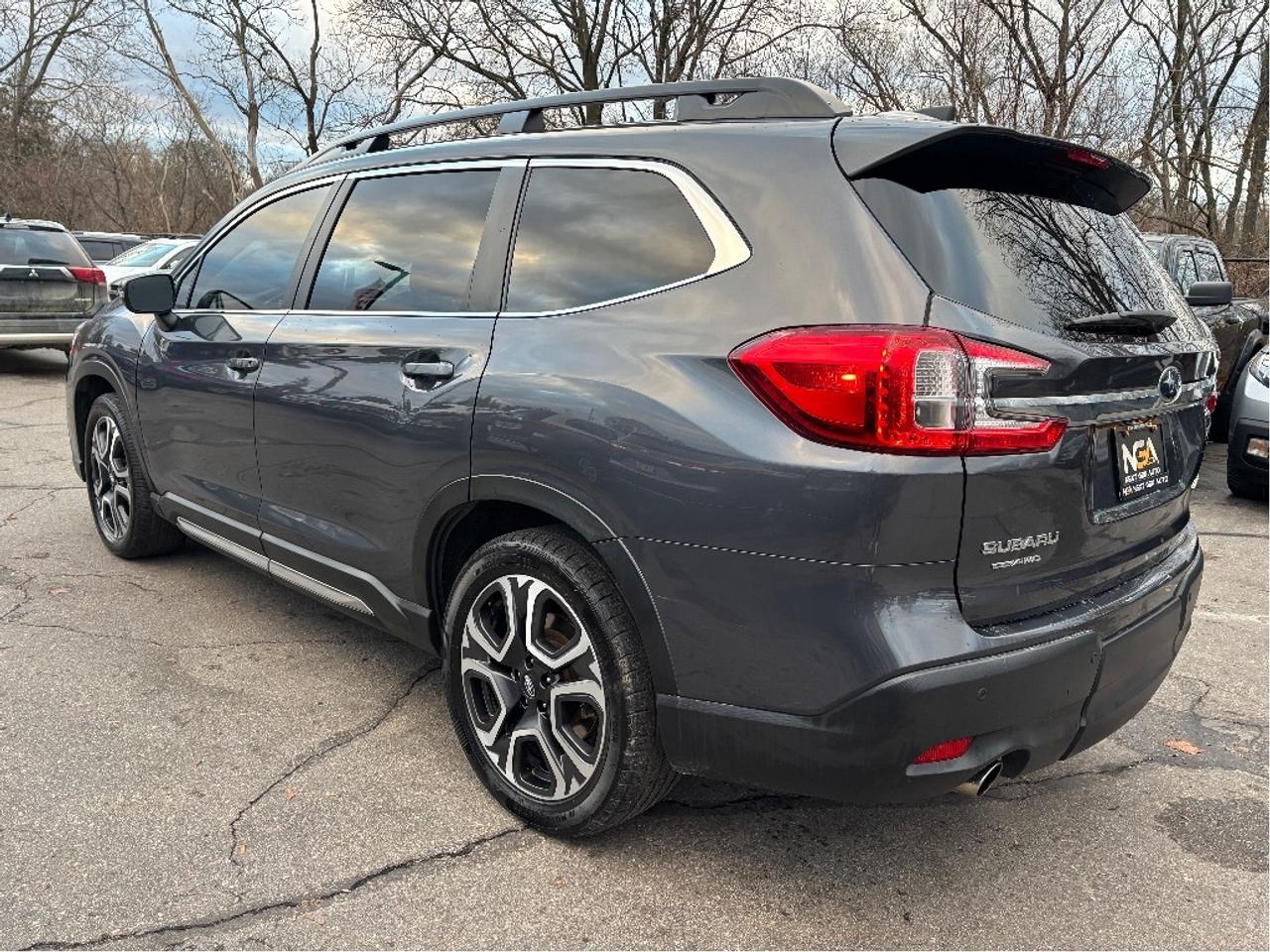 2023 Subaru ASCENT Limited AWD 8 PASS LEATHER NAV PANO ROOF Photo