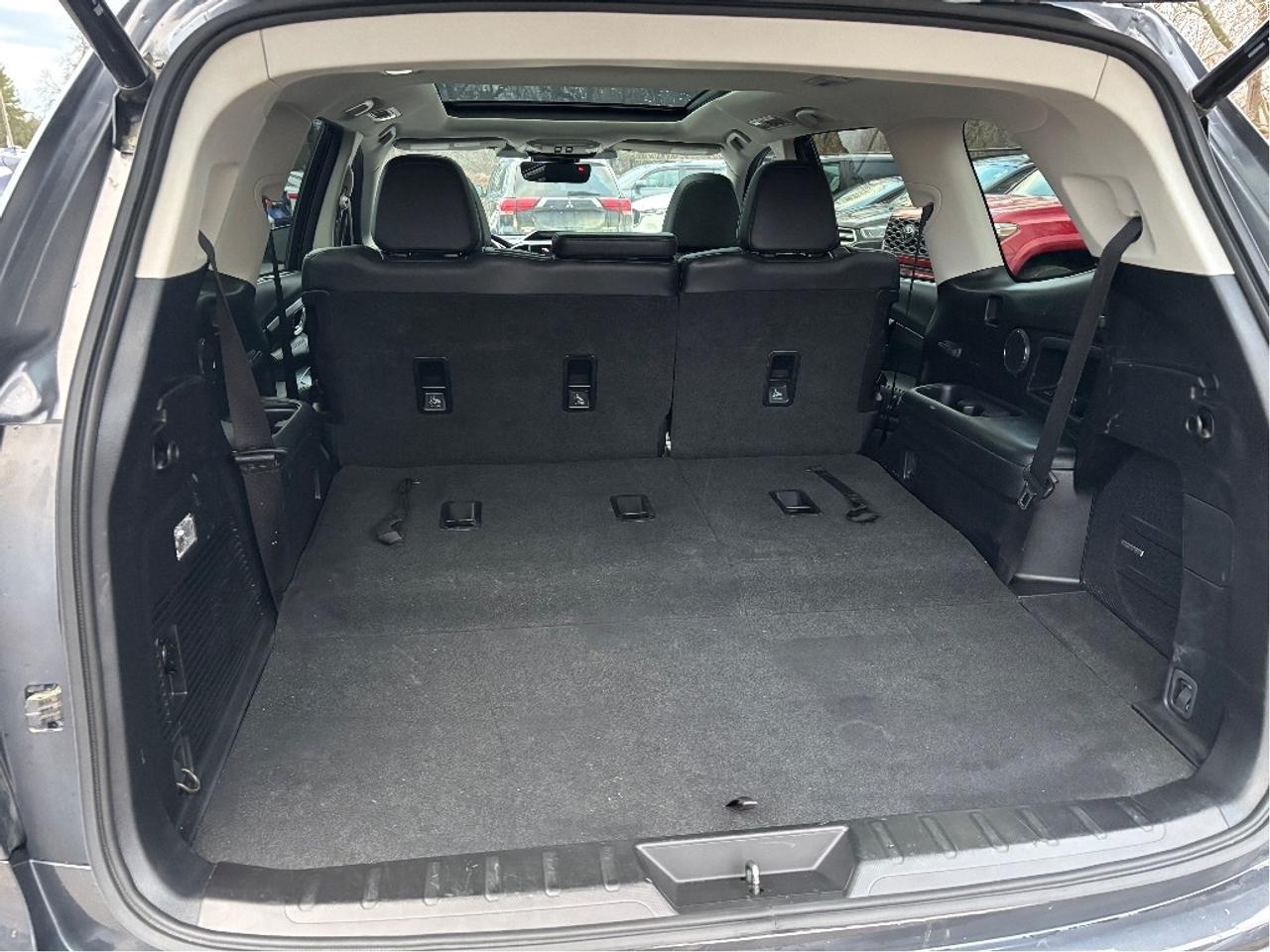 2023 Subaru ASCENT Limited AWD 8 PASS LEATHER NAV PANO ROOF Photo