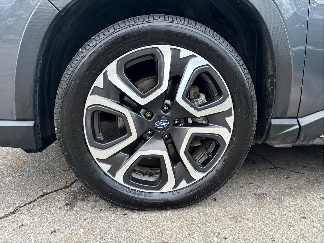 2023 Subaru ASCENT Limited AWD 8 PASS LEATHER NAV PANO ROOF Photo