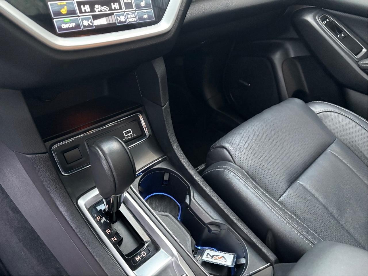 2023 Subaru ASCENT Limited AWD 8 PASS LEATHER NAV PANO ROOF Photo