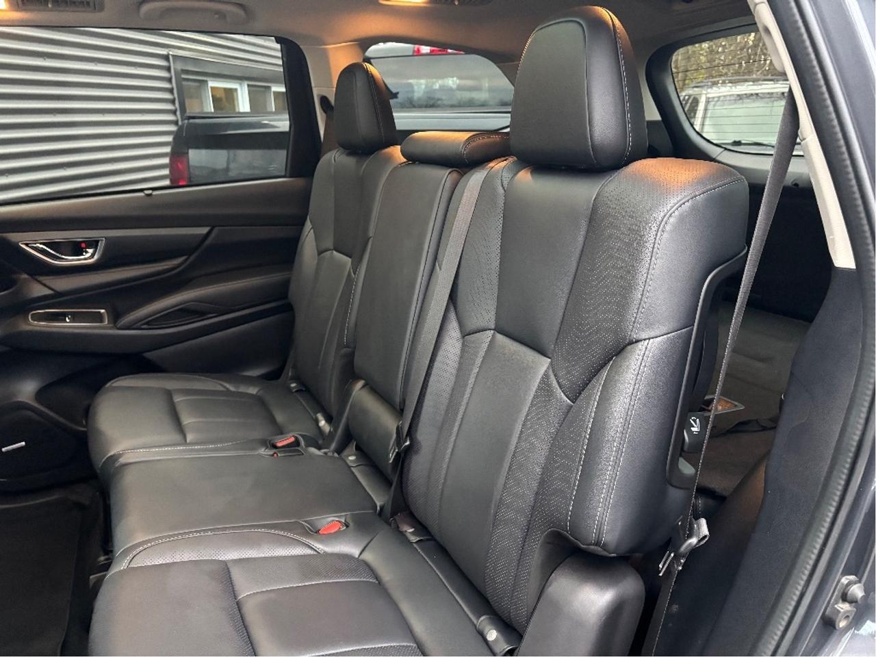 2023 Subaru ASCENT Limited AWD 8 PASS LEATHER NAV PANO ROOF Photo