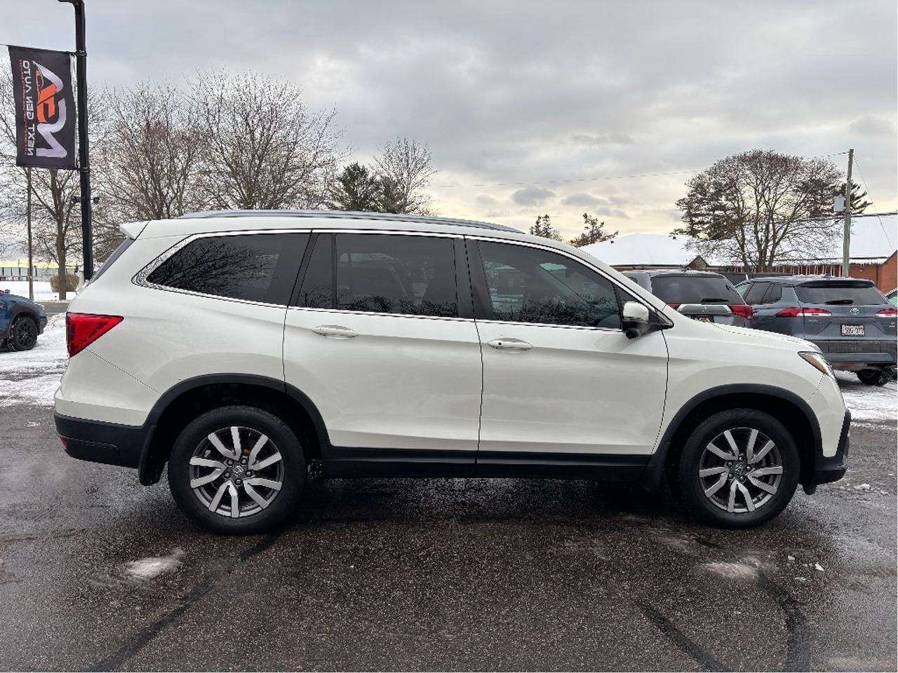 2019 Honda Pilot EX AWD 8 PASS ROOF CARPLAY ADVANCED SAFETY Photo4