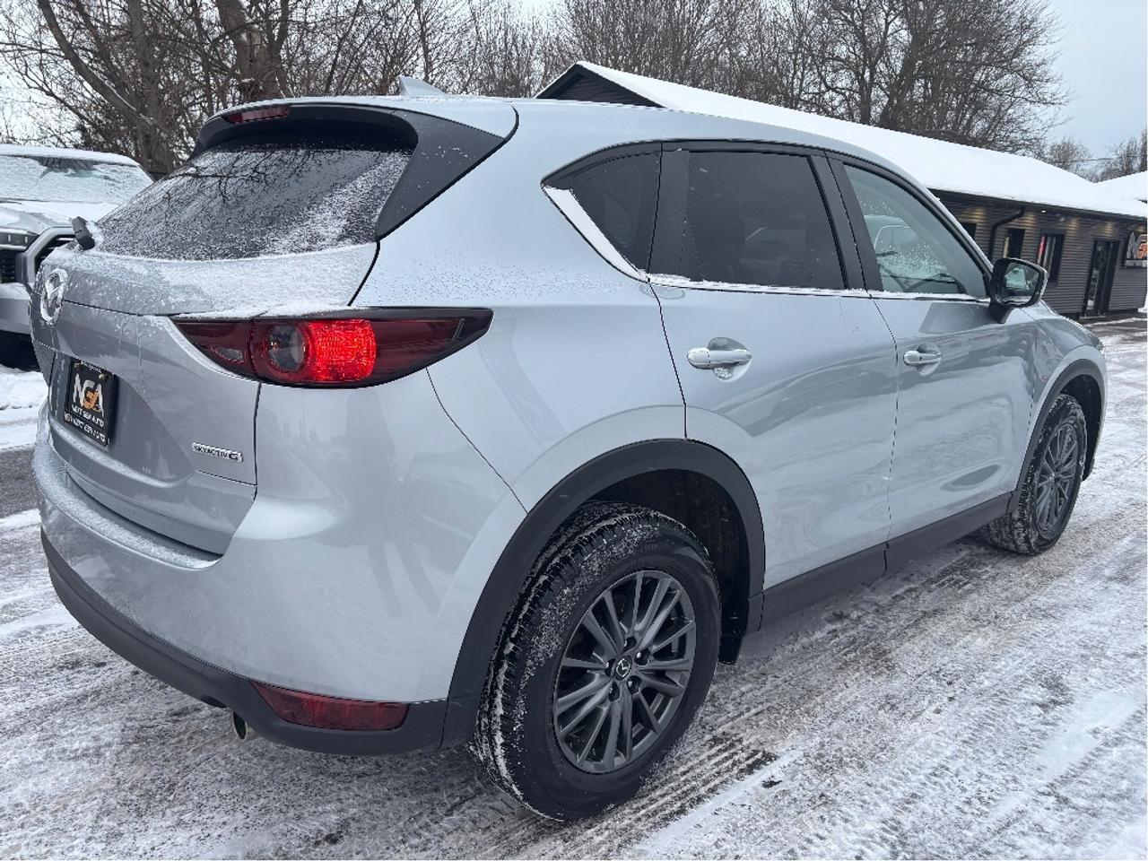 2021 Mazda CX-5 GS AWD COMFORT PKG LEATHER ROOF CLEAN CARFAX Photo