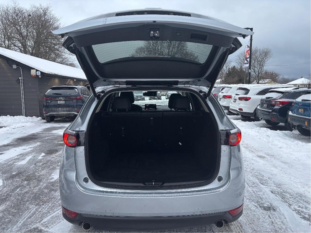 2021 Mazda CX-5 GS AWD COMFORT PKG LEATHER ROOF CLEAN CARFAX Photo