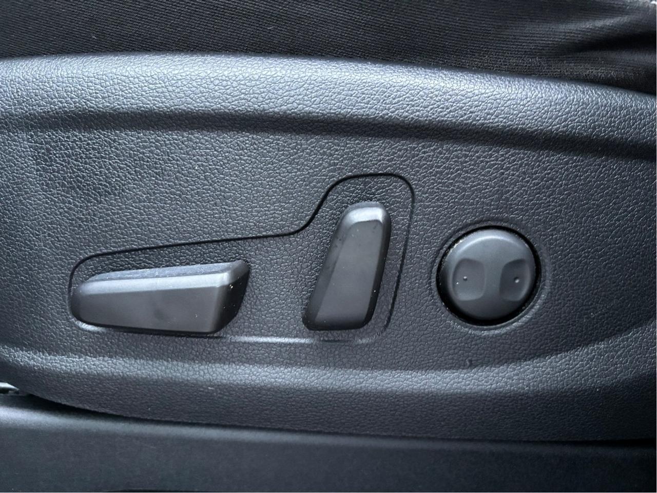 2020 Hyundai PALISADE Preferred AWD 8 PASS ROOF ONE OWNER Photo