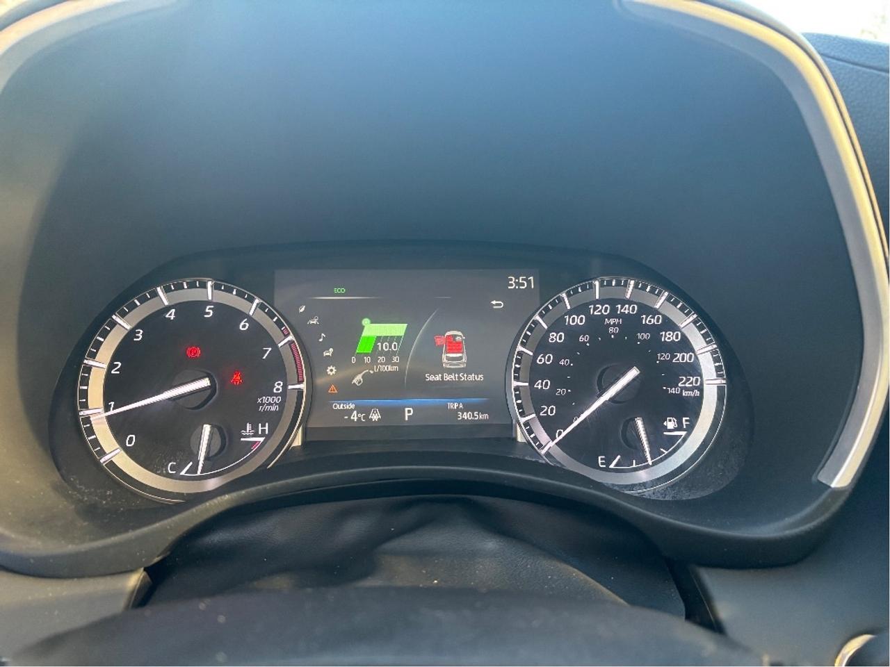 2022 Toyota Highlander XLE PREMIUM AWD 8 PASS LEATHER ROOF ONE OWNER Photo