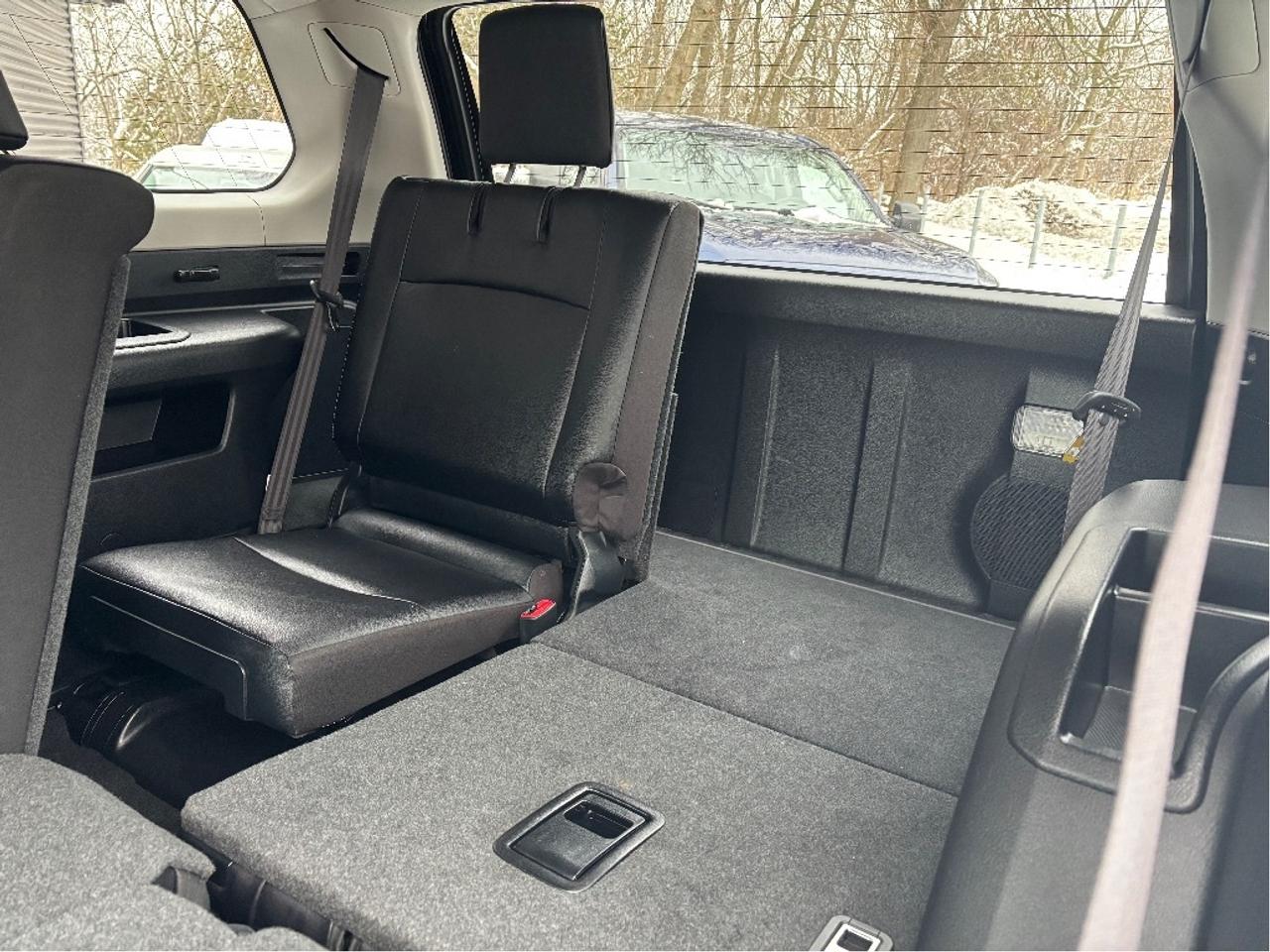 2023 Toyota 4Runner SR5 7 PASS LEATHER ROOF ONE OWNER CLEAN Photo