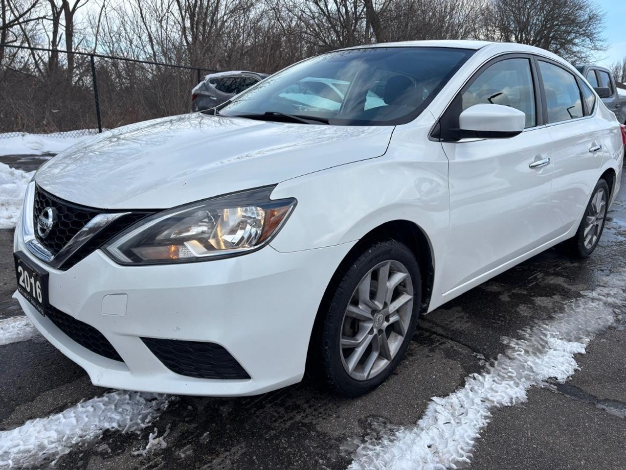 2016 Nissan Sentra 1.8 S CLEAN CARFAX Photo