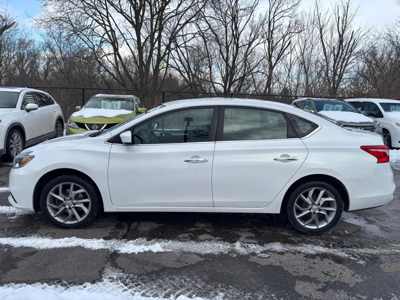 2016 Nissan Sentra 1.8 S CLEAN CARFAX Photo