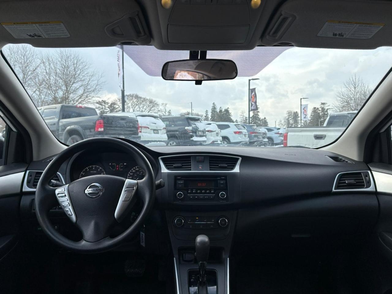 2016 Nissan Sentra 1.8 S CLEAN CARFAX Photo