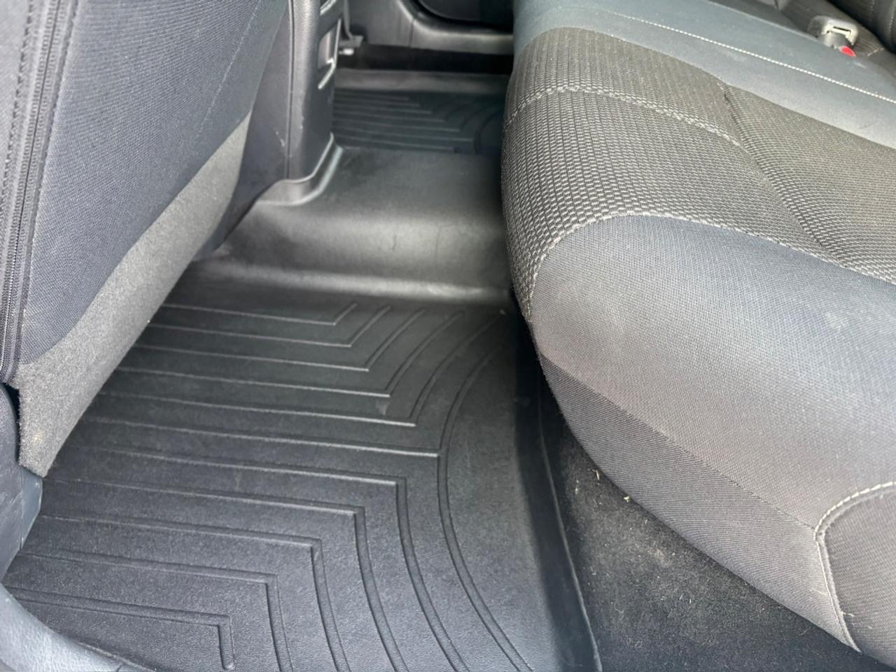 2016 Nissan Sentra 1.8 S CLEAN CARFAX Photo