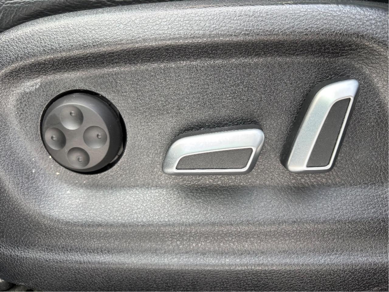 2017 Audi Q5 2.0T Komfort quattro CONVENIENCE PKG LEATHER Photo