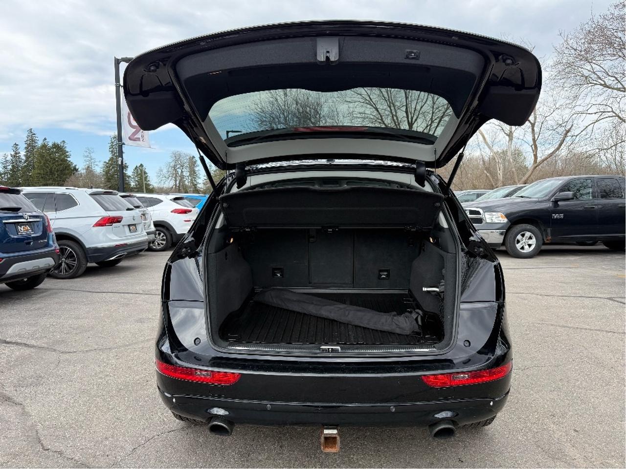 2017 Audi Q5 2.0T Komfort quattro CONVENIENCE PKG LEATHER Photo