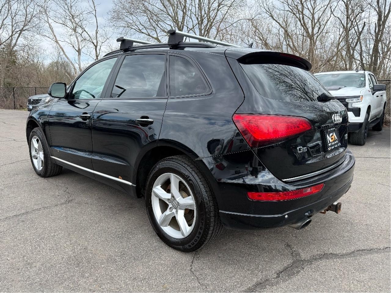2017 Audi Q5 2.0T Komfort quattro CONVENIENCE PKG LEATHER Photo
