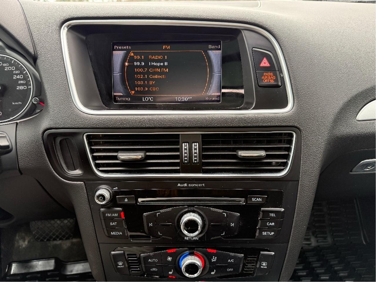 2017 Audi Q5 2.0T Komfort quattro CONVENIENCE PKG LEATHER Photo